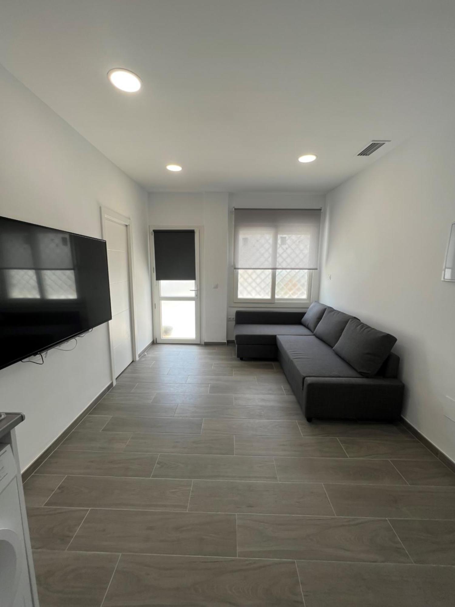 Apartamentos Montalvo Metropolis A ตอร์เรโมลิโนส ภายนอก รูปภาพ