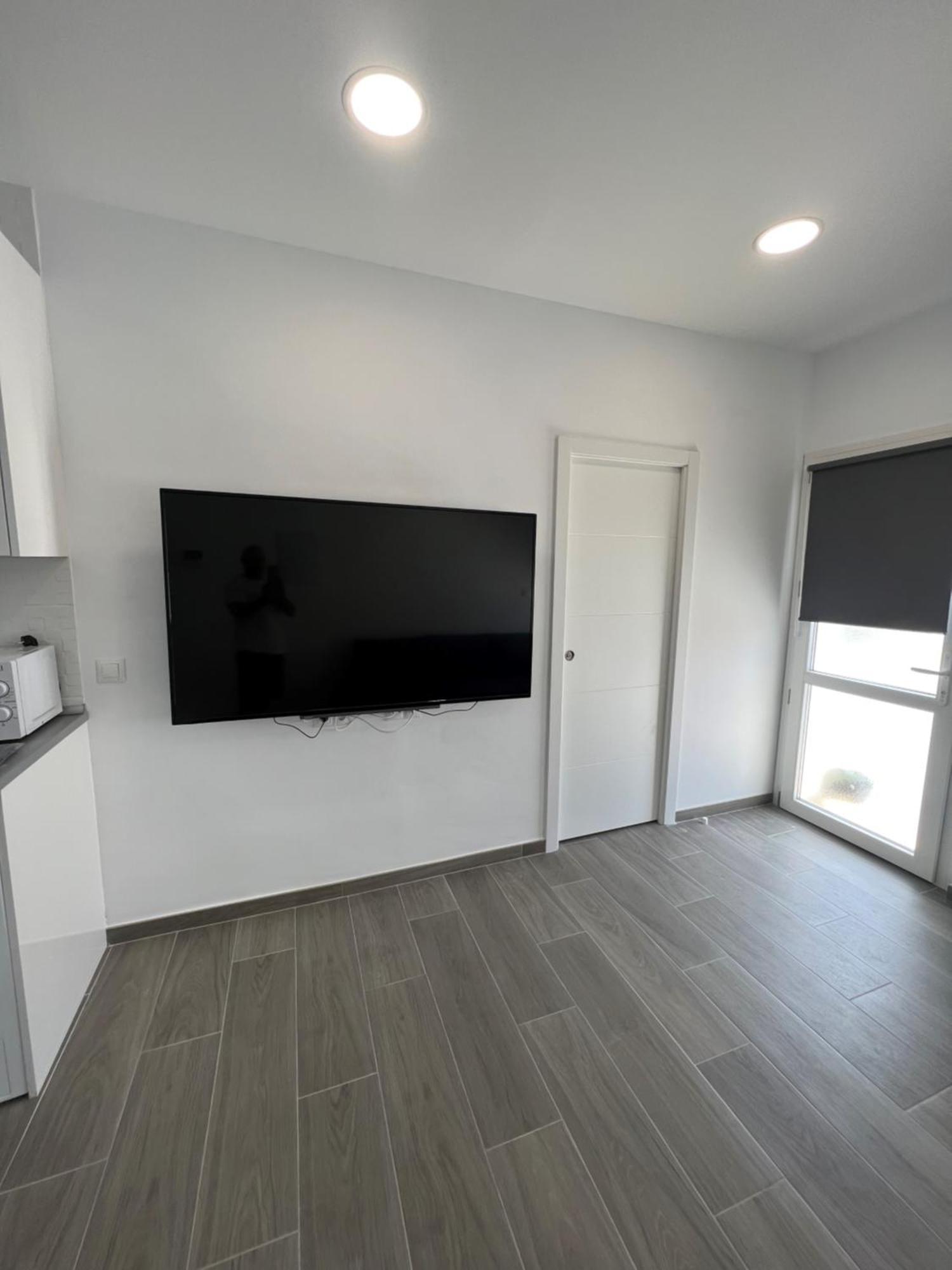 Apartamentos Montalvo Metropolis A ตอร์เรโมลิโนส ภายนอก รูปภาพ