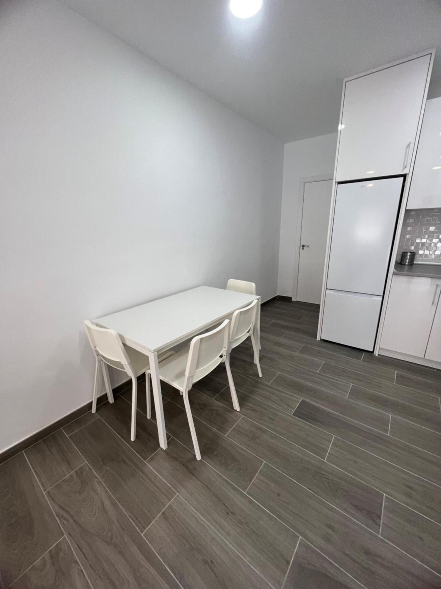 Apartamentos Montalvo Metropolis A ตอร์เรโมลิโนส ภายนอก รูปภาพ