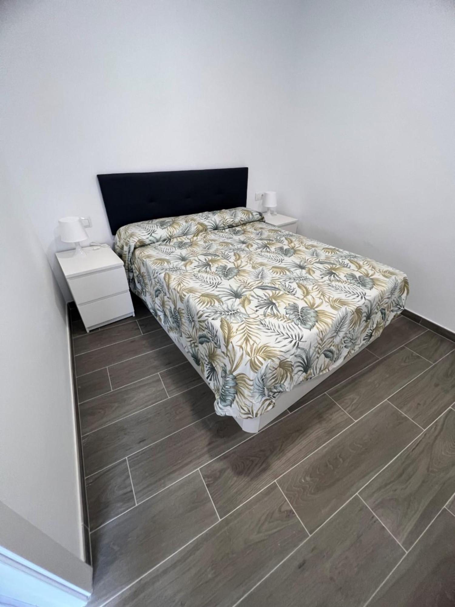 Apartamentos Montalvo Metropolis A ตอร์เรโมลิโนส ภายนอก รูปภาพ
